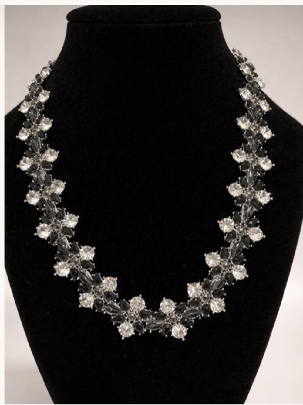 White House Black Market snowflake statement necklace